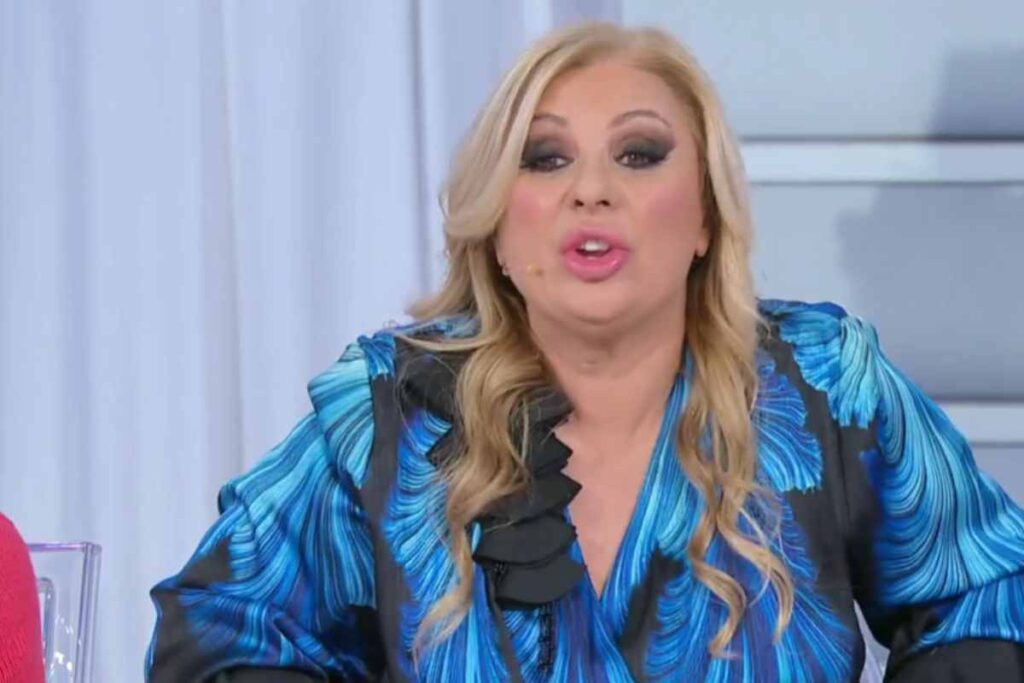 Tina Cipollari guadagna 4.000 euro a puntata